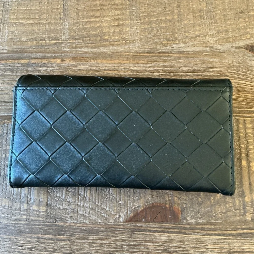 London Fog Lara Woven Black Flap Wallet.